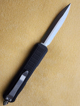 Load image into Gallery viewer, Denali Gentleman's Lightweight 8.0 inch OTF Auto-Knife