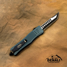 Load image into Gallery viewer, Large Denali Devil Dog OTF knife, 9.5 inches open
